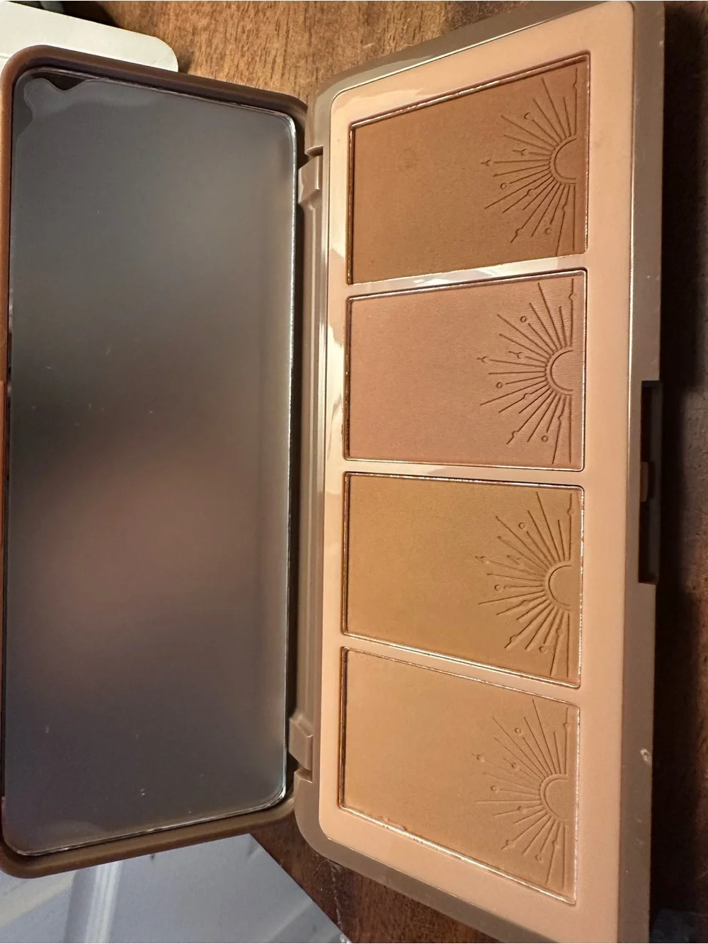 Pinky b beauty hot commodity bronzer palette BNIP